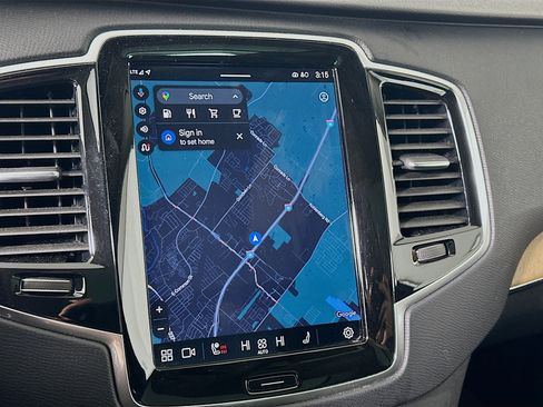 Used 2023 Volvo XC90 B6 Plus w/ Protection Package Premier image 21