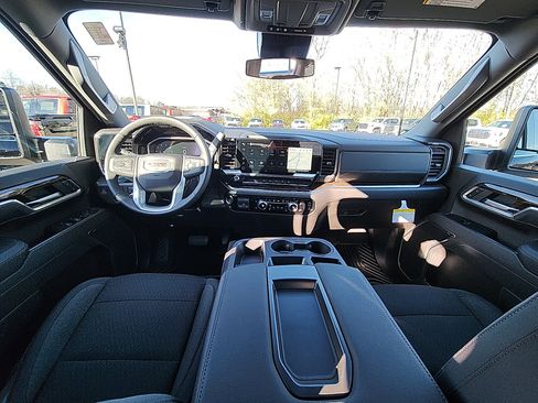 New 2026 GMC Sierra 2500 SLE image 30