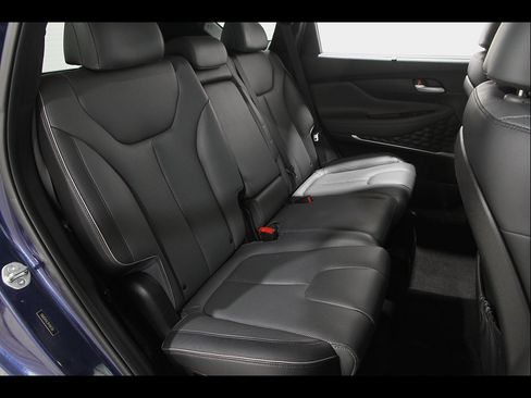Certified 2023 Hyundai Santa Fe Limited w/ Cargo Package FWD image 18