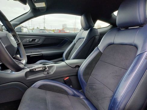 Used 2024 Ford Mustang Dark Horse image 9