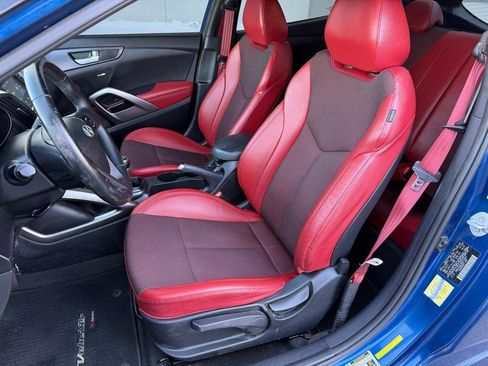 Used 2017 Hyundai Veloster Turbo R-Spec image 24