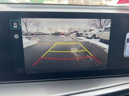 Certified 2025 Kia Sorento S image 50