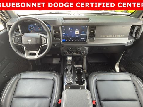 Used 2025 Ford Bronco Badlands AWD/4WD image 16