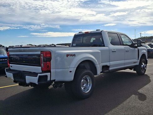 New 2026 Ford F350 Platinum image 3