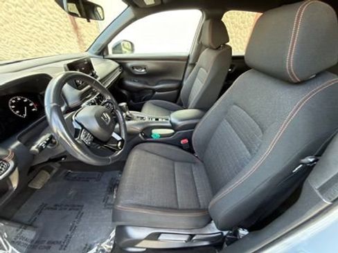 Used 2023 Honda HR-V Sport image 12