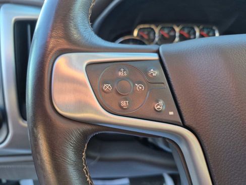 Used 2018 GMC Sierra 1500 SLT image 17