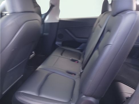 Used 2023 Tesla Model Y Long Range AWD/4WD image 6