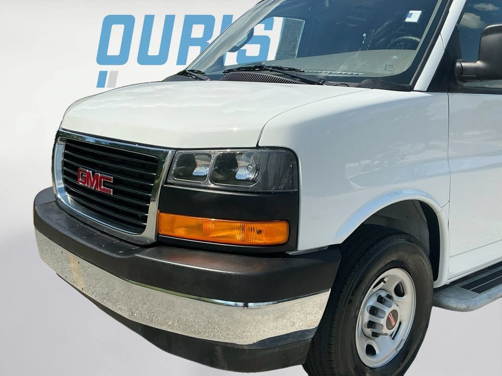 Used 2025 GMC Savana 2500 w/ Driver Convenience Package RWD image 22