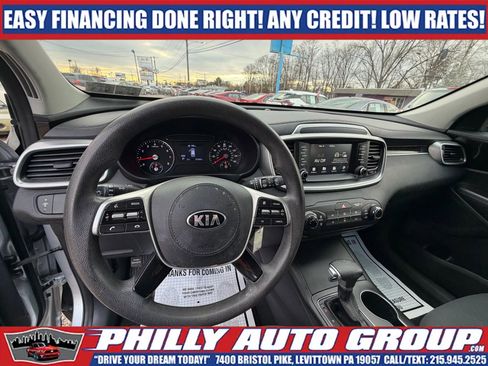 Used 2020 Kia Sorento L FWD image 13