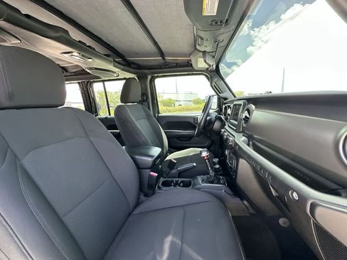 Certified 2022 Jeep Wrangler Unlimited Sport AWD/4WD image 22
