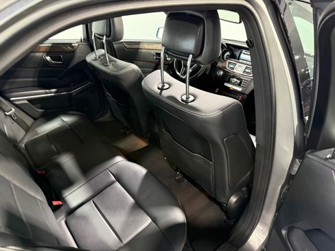 Used 2015 Mercedes-Benz E 350 4MATIC Sedan image 39