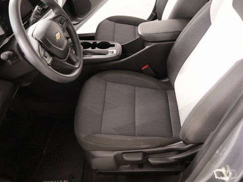 Used 2024 Chevrolet Trax LS w/ Driver Confidence Package image 10