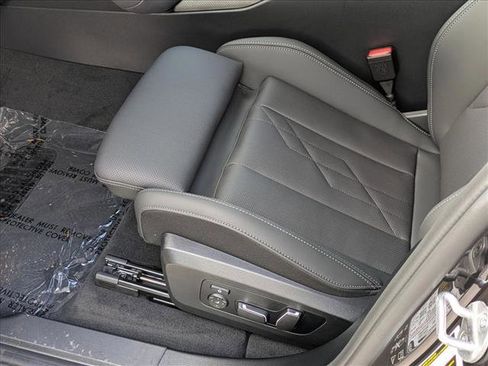 New 2026 BMW X3 xDrive30 w/ Premium Package image 4