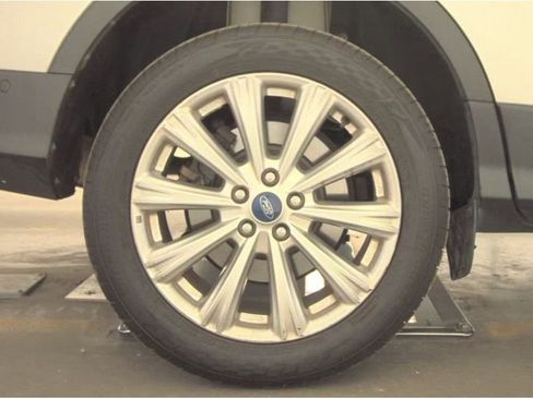 Used 2017 Ford Escape Titanium w/ Equipment Group 301A image 13