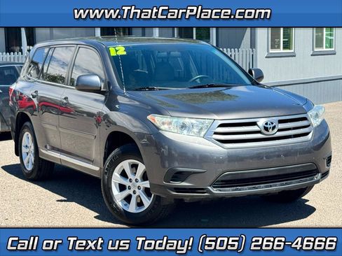 Used 2012 Toyota Highlander FWD image 1