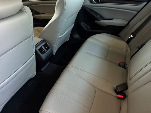 Certified 2018 Honda Accord EX-L image 12