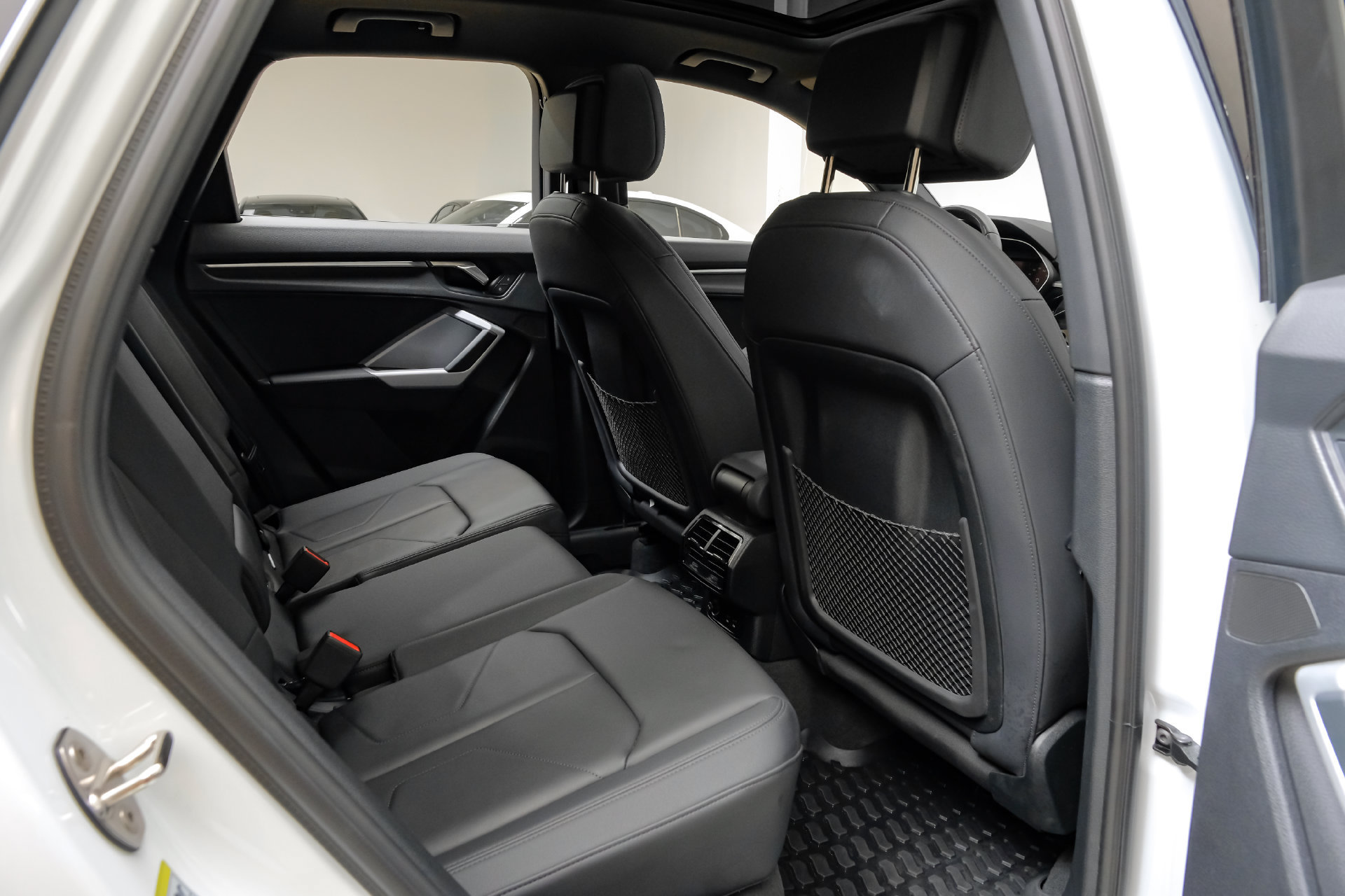 Used 2024 Audi Q3 2.0T Premium AWD/4WD image 39