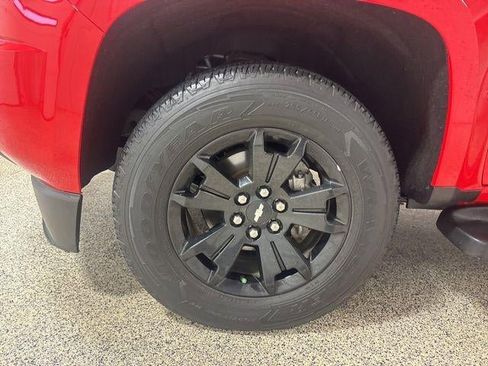 Used 2020 Chevrolet Colorado LT w/ LT Convenience Package image 31