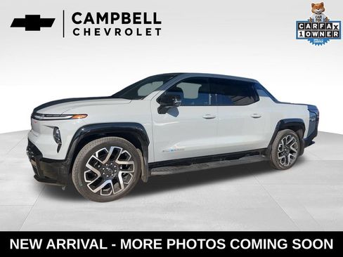 Used 2025 Chevrolet Silverado EV RST AWD/4WD image 1