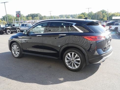 Used 2022 INFINITI QX50 Essential image 11