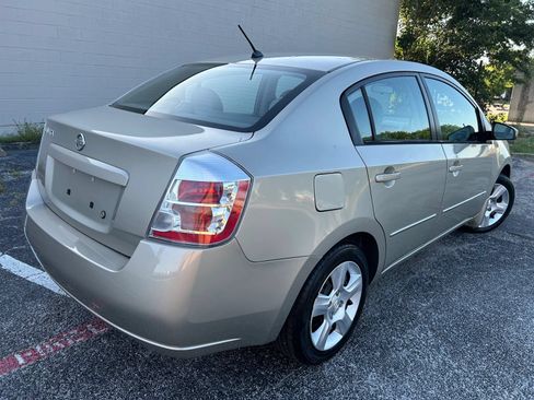 Used 2009 Nissan Sentra 2.0 S FWD image 6