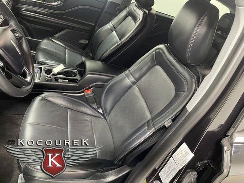 Used 2022 Lincoln Corsair Reserve w/ Equipment Group 201A AWD/4WD image 12