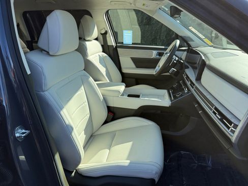 Certified 2025 Hyundai Santa Fe Calligraphy image 20