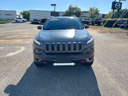 Used 2015 Jeep Cherokee Trailhawk w/ Cold Weather Group AWD/4WD image 20