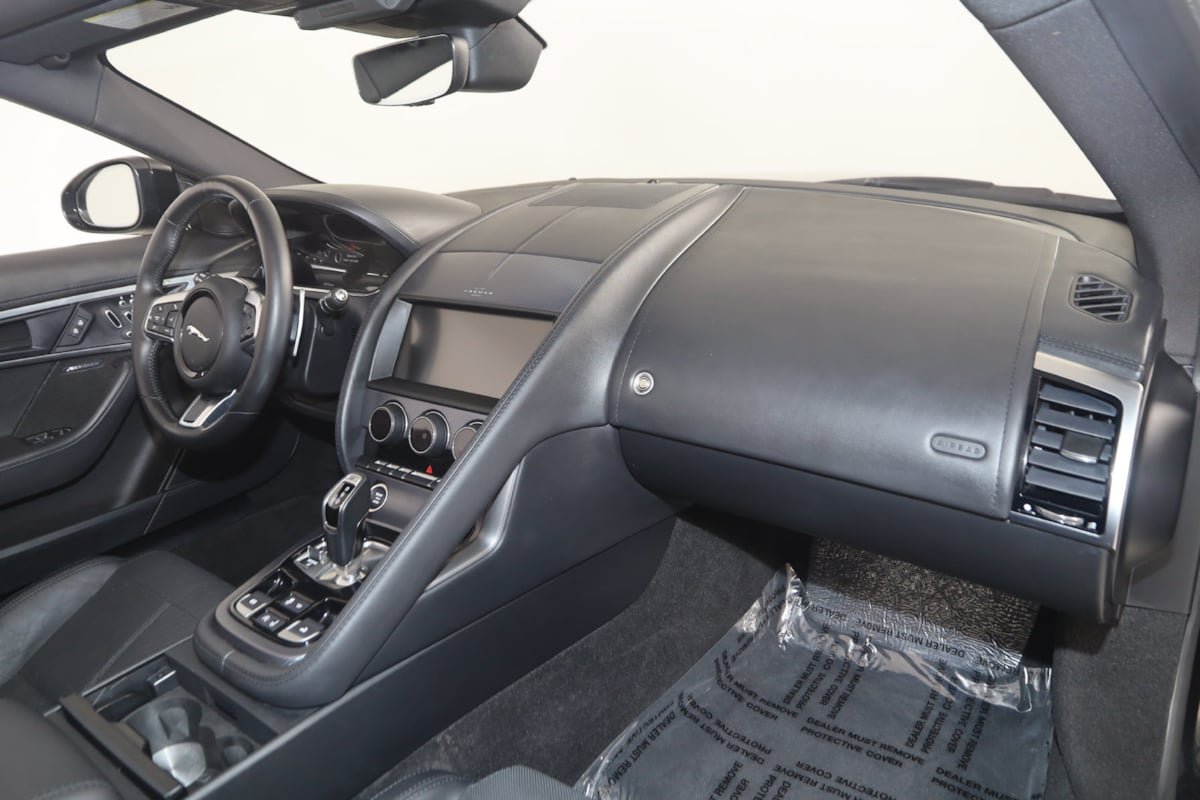 Used 2024 Jaguar F-TYPE R-Dynamic RWD image 52