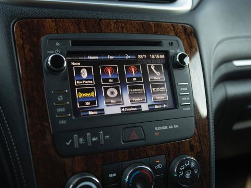 Used 2014 Chevrolet Traverse LT w/ All-Star Edition AWD/4WD image 8