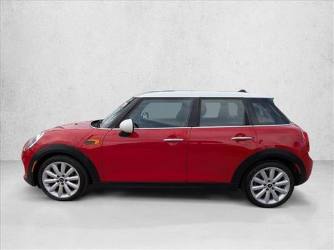 Used 2019 MINI Cooper 4-Door Hardtop image 9