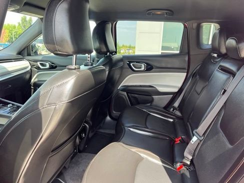 Used 2023 Jeep Compass Limited AWD/4WD image 19