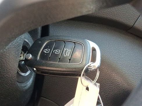 Used 2017 Hyundai Tucson SE image 23