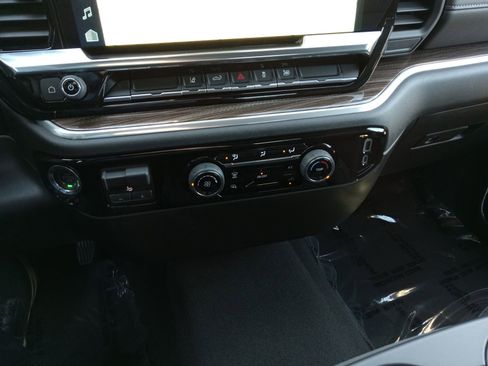 Used 2026 Chevrolet Silverado 2500 LT image 17