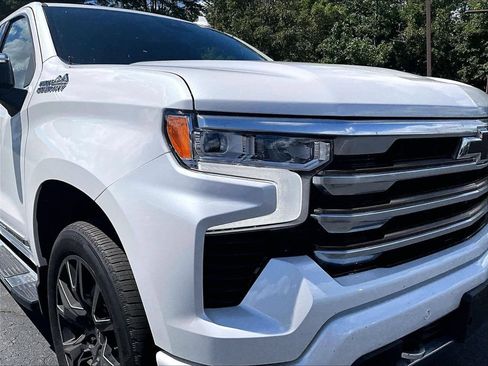 Used 2022 Chevrolet Silverado 1500 High Country w/ High Country Premium Package AWD/4WD image 34