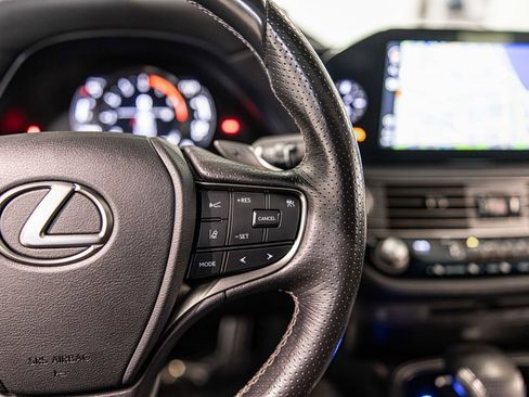 Used 2022 Lexus LS 500 F Sport image 26