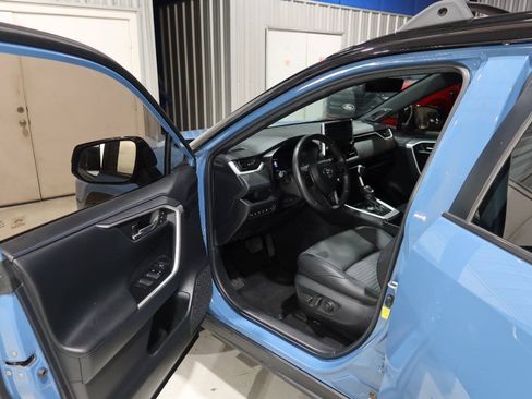 Used 2022 Toyota RAV4 XSE AWD/4WD image 18