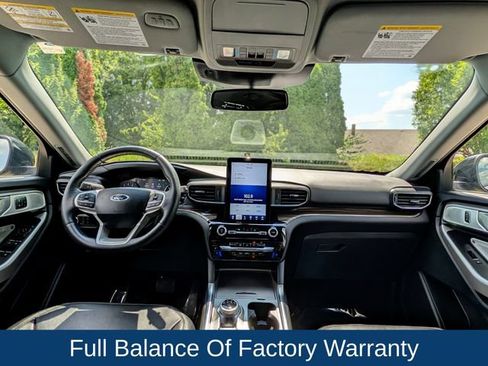 Used 2023 Ford Explorer Limited w/ Limited Technology Package AWD/4WD image 13