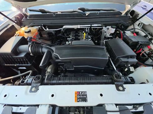 Used 2022 Chevrolet Colorado LT w/ Fleet Safety Package AWD/4WD image 14