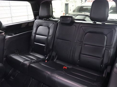 Used 2020 Lincoln Navigator Reserve w/ Luxury Package image 14