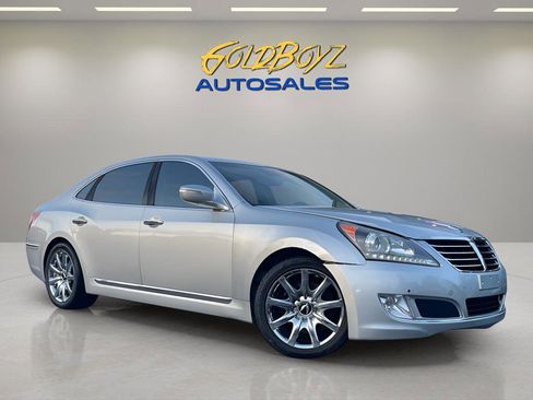 Used 2011 Hyundai Equus Signature image 1