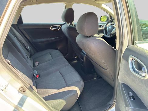 Used 2014 Nissan Sentra SR w/ Electronics Package FWD image 9
