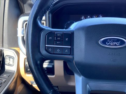 Used 2023 Ford F250 Lariat w/ Chrome Package image 24