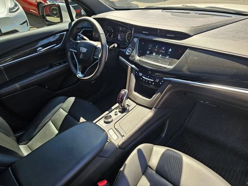 Used 2022 Cadillac XT6 Sport AWD/4WD image 35