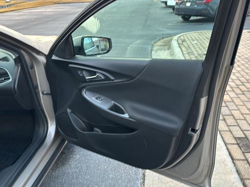 Used 2024 Chevrolet Malibu RS image 12