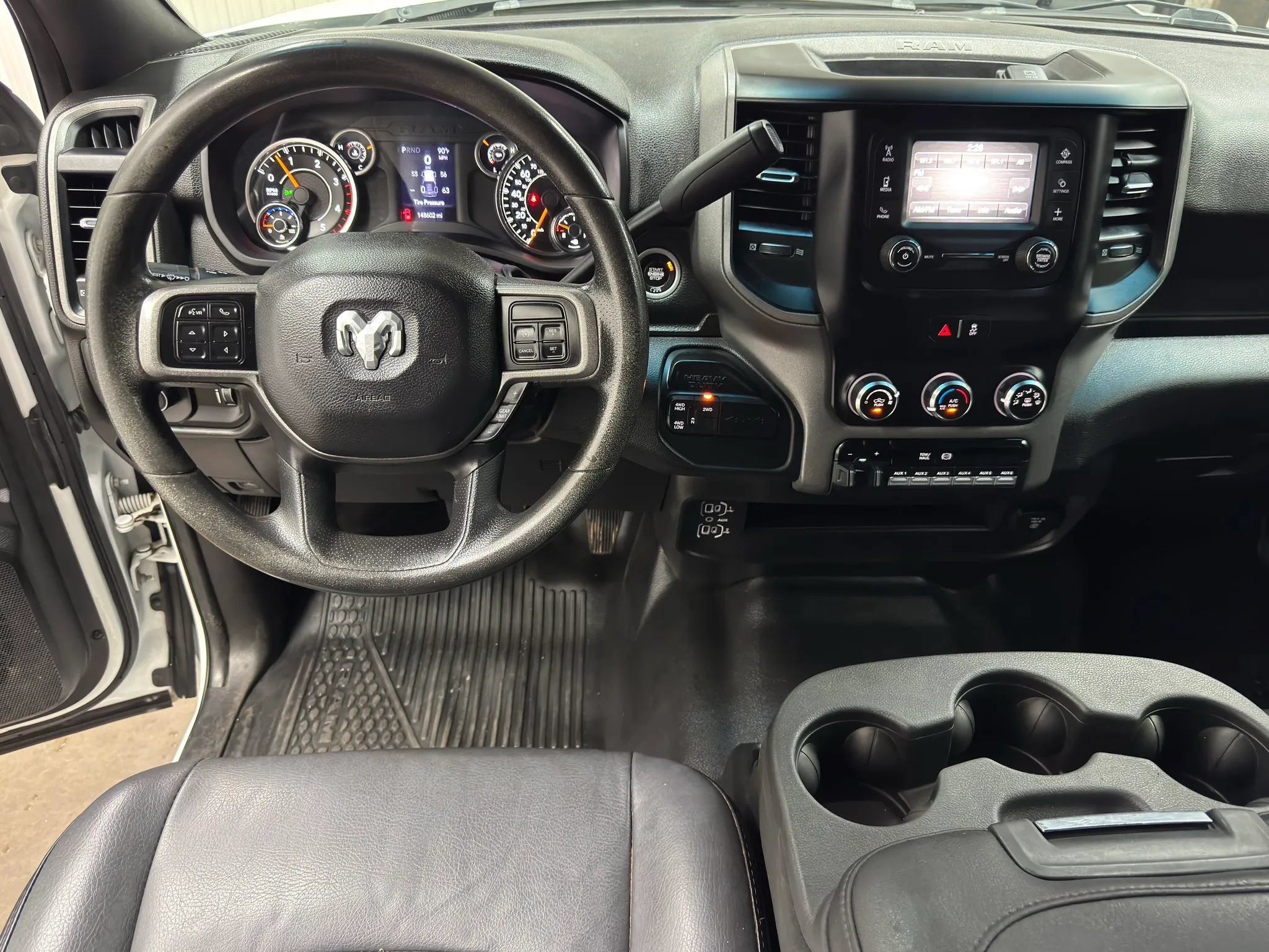 Used 2021 RAM 3500 Tradesman w/ Chrome Appearance Group AWD/4WD image 13