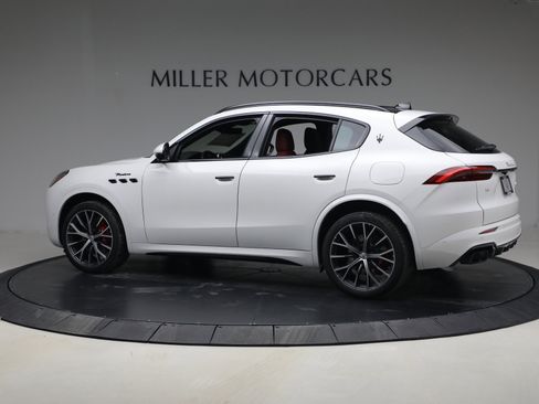 New 2026 Maserati Grecale Modena image 4