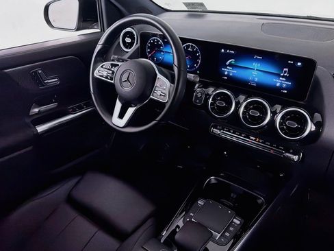 Used 2023 Mercedes-Benz GLA 250 image 16