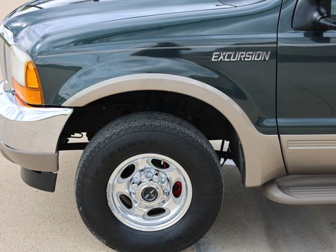 Used 2000 Ford Excursion Limited image 15