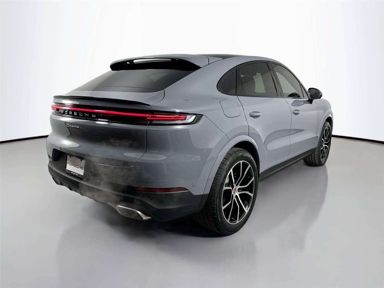 Certified 2026 Porsche Cayenne Coupe AWD/4WD image 7